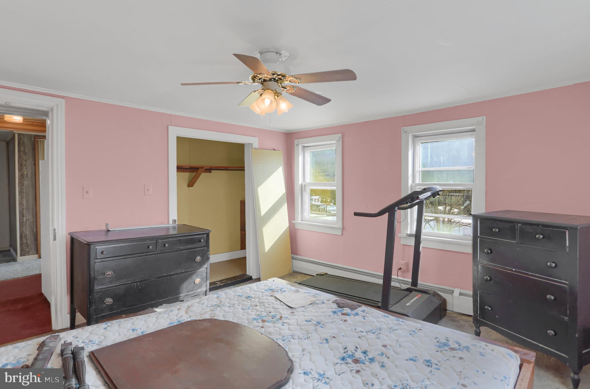 211 Oak Street Lykens, PA 17048 - Photo 25 of 50