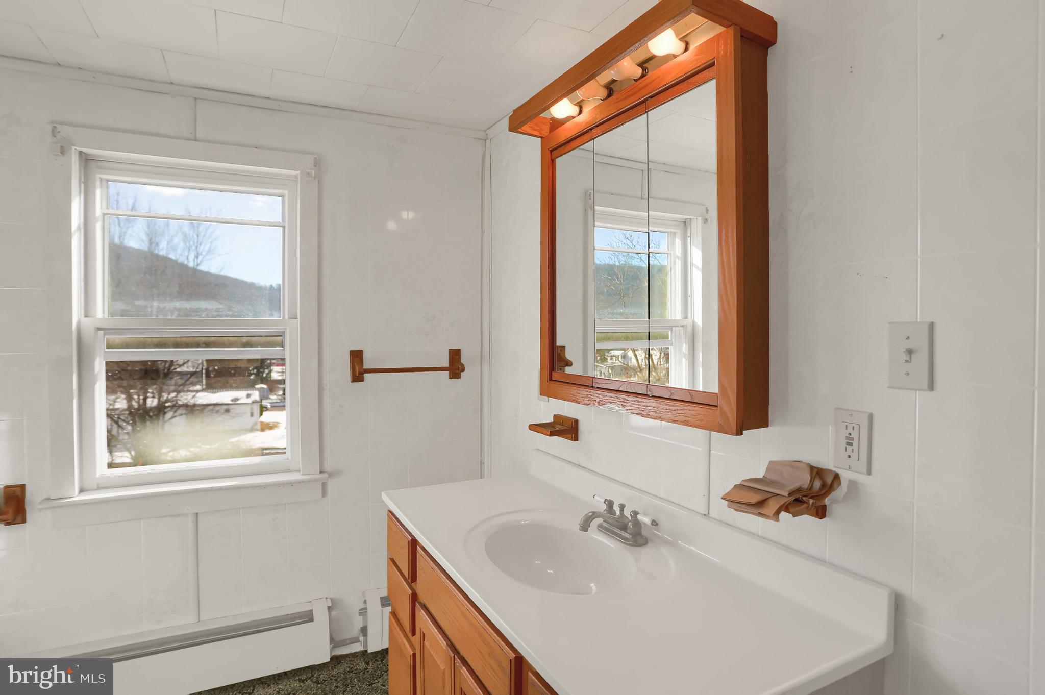 211 Oak Street Lykens, PA 17048 - Photo 28 of 50