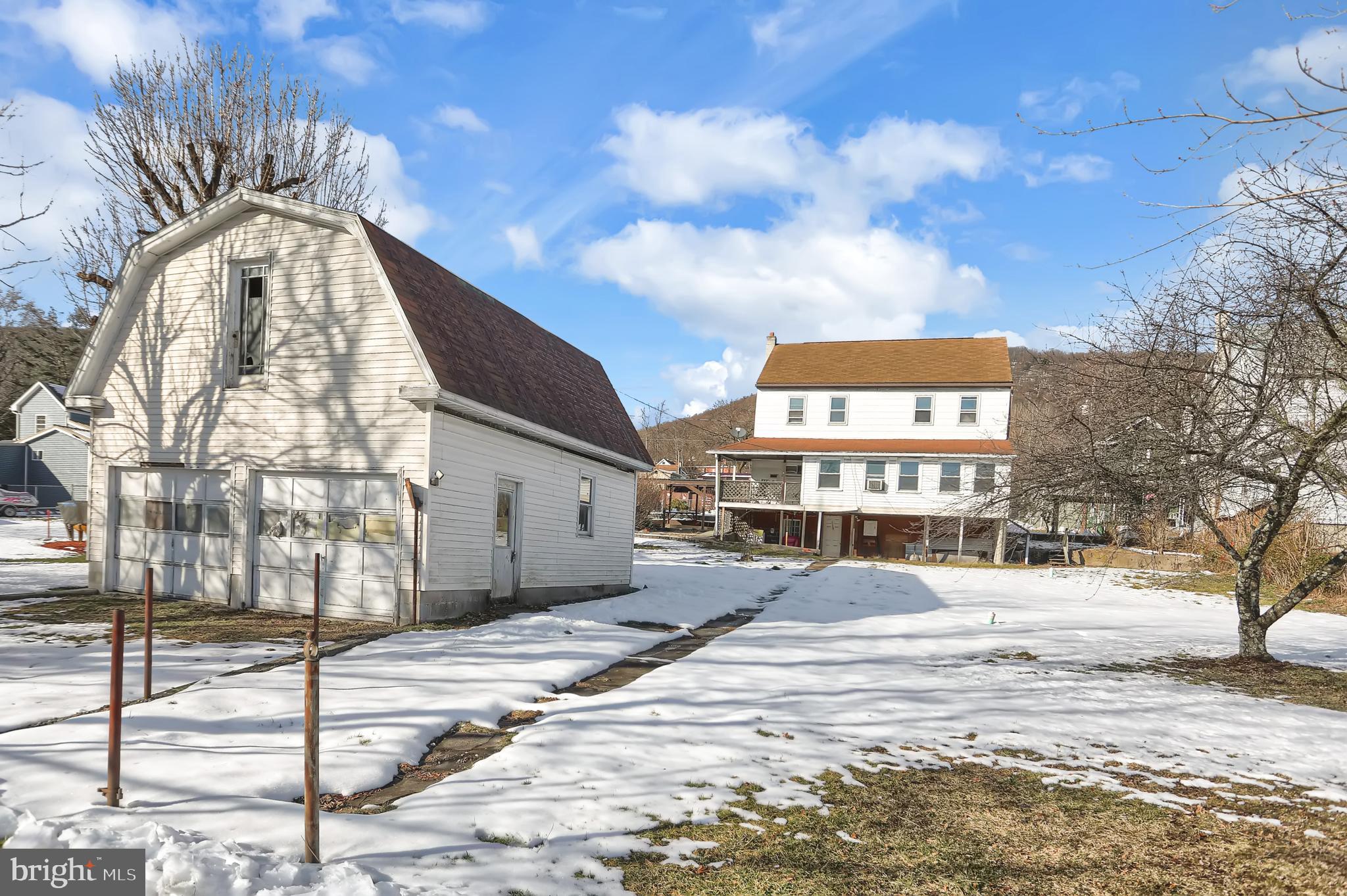 211 Oak Street Lykens, PA 17048 - Photo 45 of 50