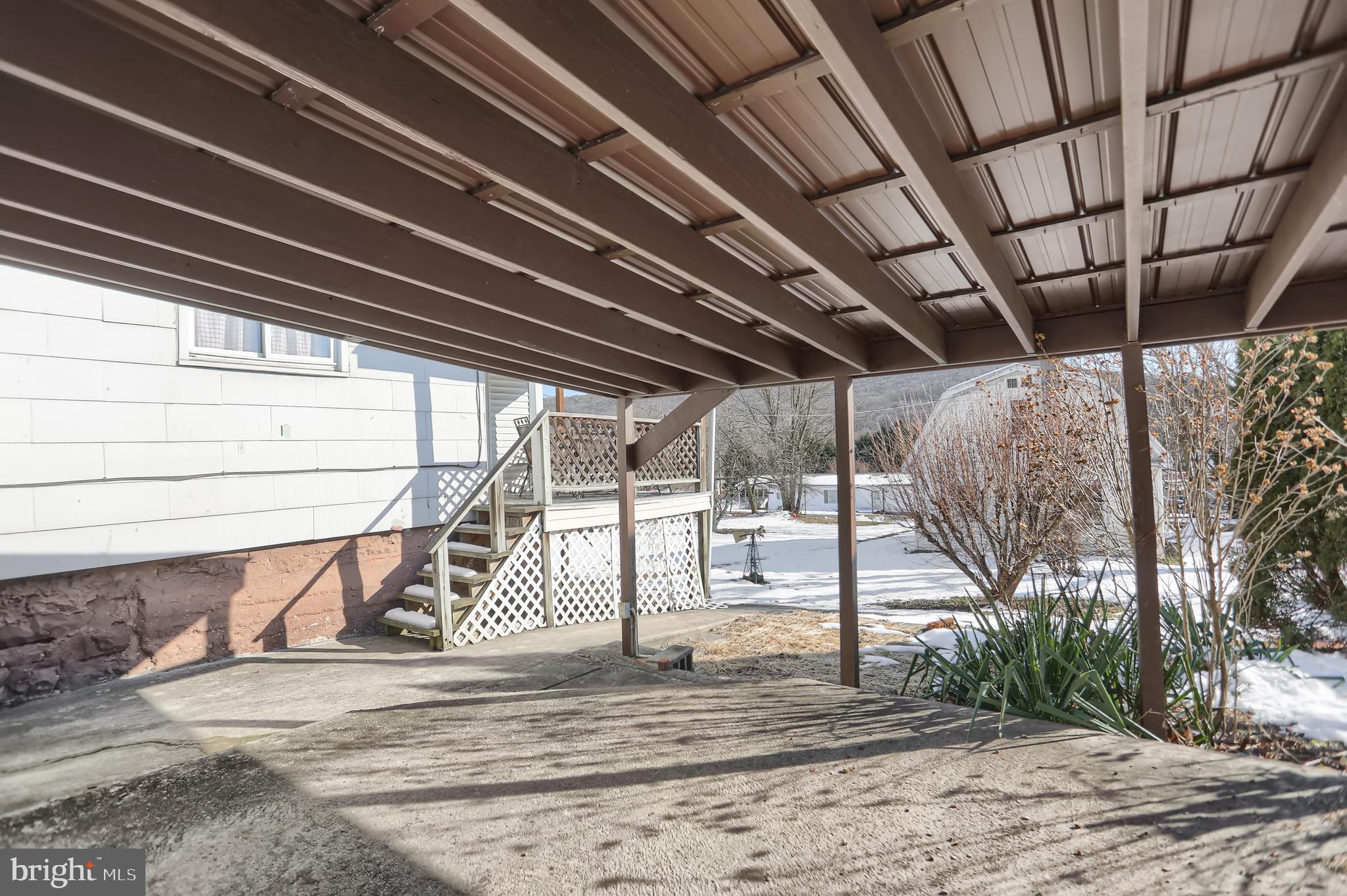 211 Oak Street Lykens, PA 17048 - Photo 5 of 50 Covered Gazebo, side