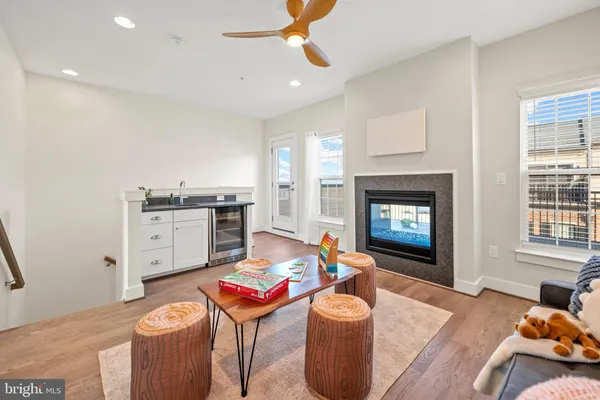 $899,900 | 502 Windboard Way, Oxon Hill, MD 20745