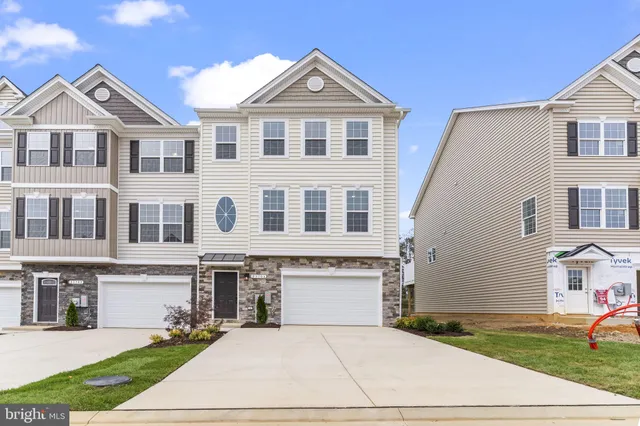 $479,900 | 102-23707 Dragonfly Lane, Leonardtown, MD 20650