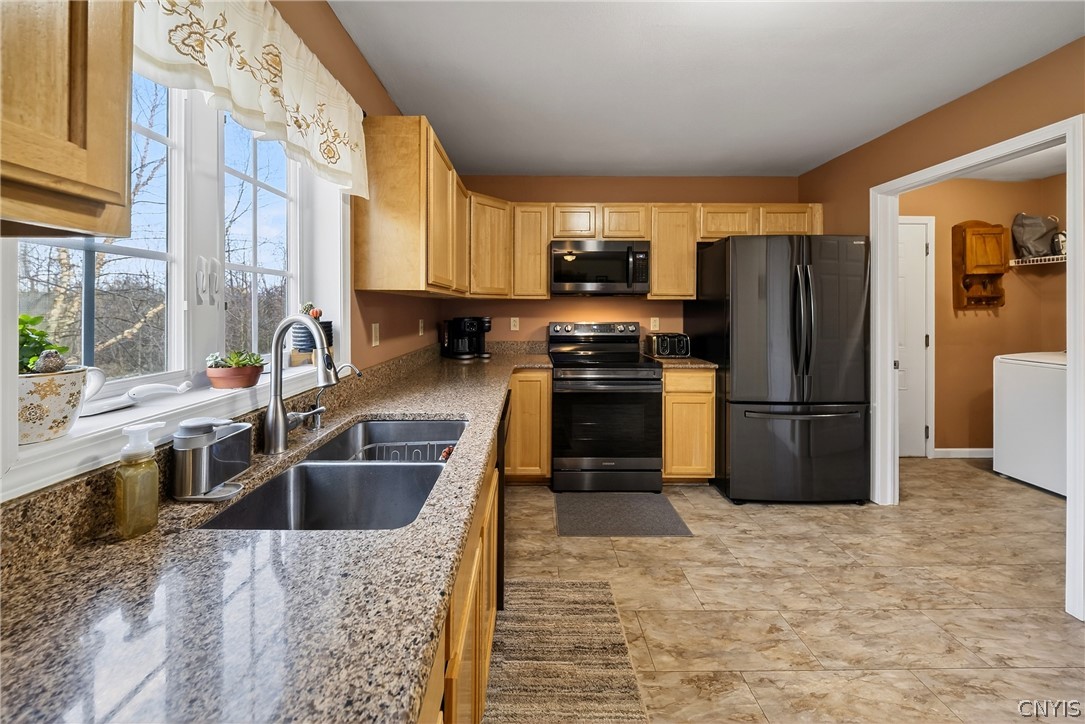 3934 Lafayette Road LaFayette, NY 13078 - Photo 9 of 33