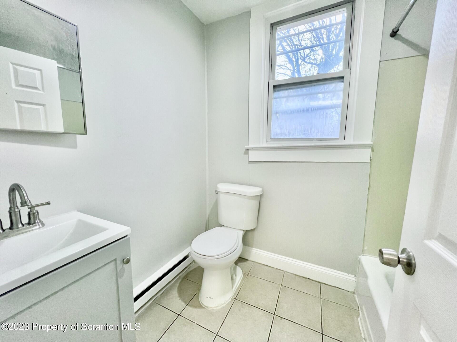 804 Ash Street Scranton, PA 18510 - Photo 4 of 9 ash6