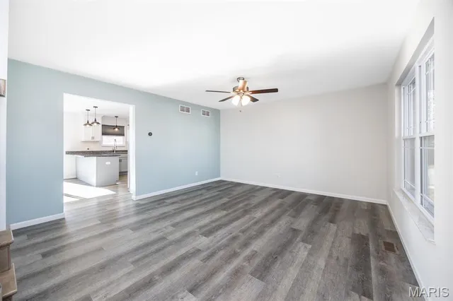 $294,000 | 500 Somerset Drive, Granite City, IL 62040