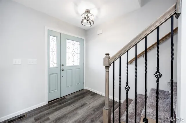 $295,000 | 500 Somerset Drive, Granite City, IL 62040