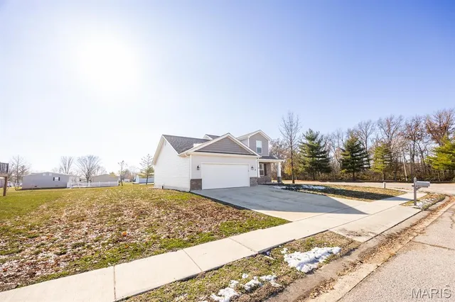 $295,000 | 500 Somerset Drive, Granite City, IL 62040