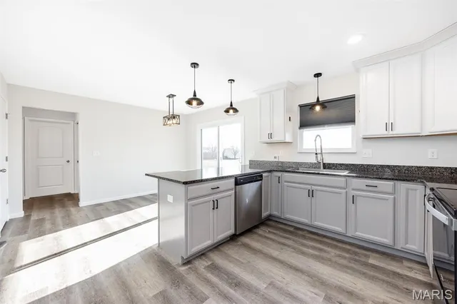 $295,000 | 500 Somerset Drive, Granite City, IL 62040