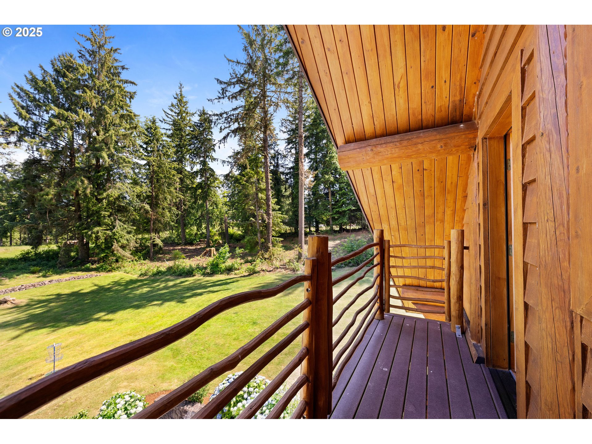 93011 Labeck Road Astoria, OR 97103 - Photo 25 of 44 Balcony
