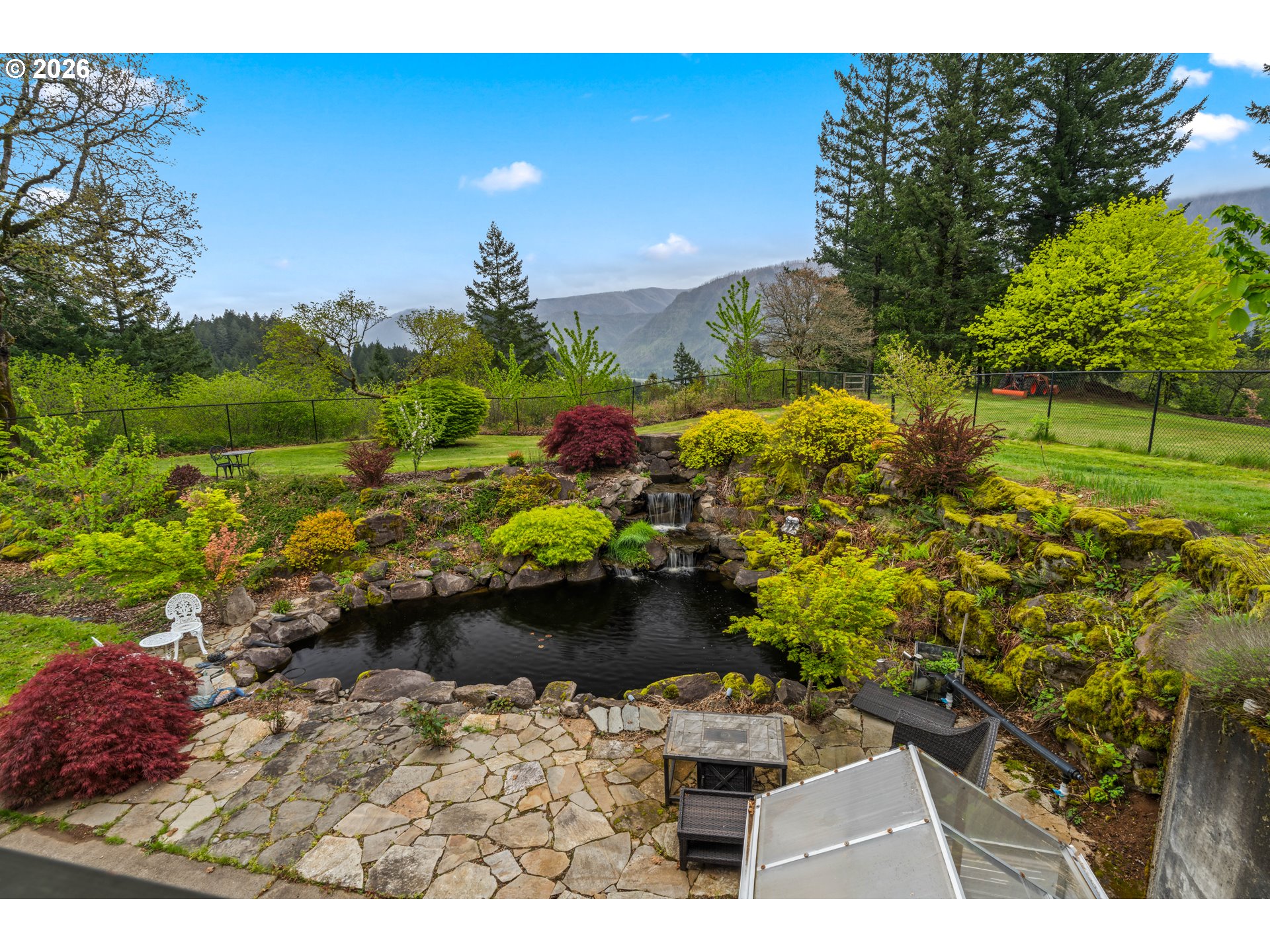 262 Beacon Highland Road East Stevenson, WA 98648 - Photo 3 of 48