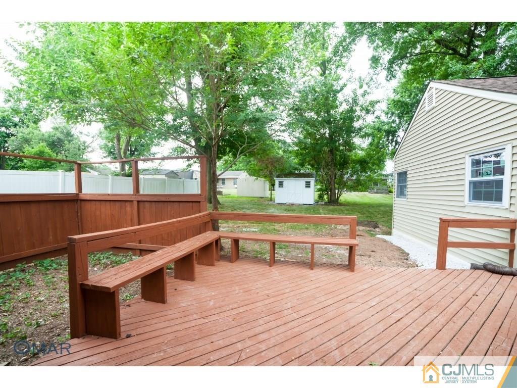 172 Kendall Road Kendall Park, NJ 08824 - Photo 11 of 25 Gallery Image 11