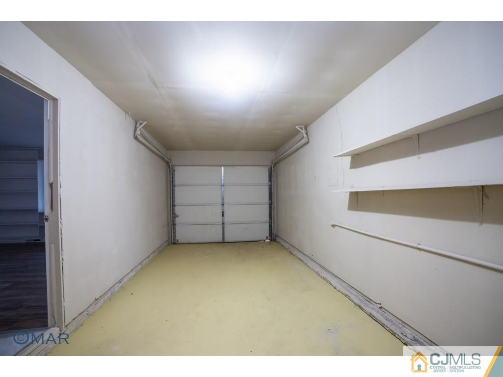 172 Kendall Road Kendall Park, NJ 08824 - Photo 12 of 25 Gallery Image 12