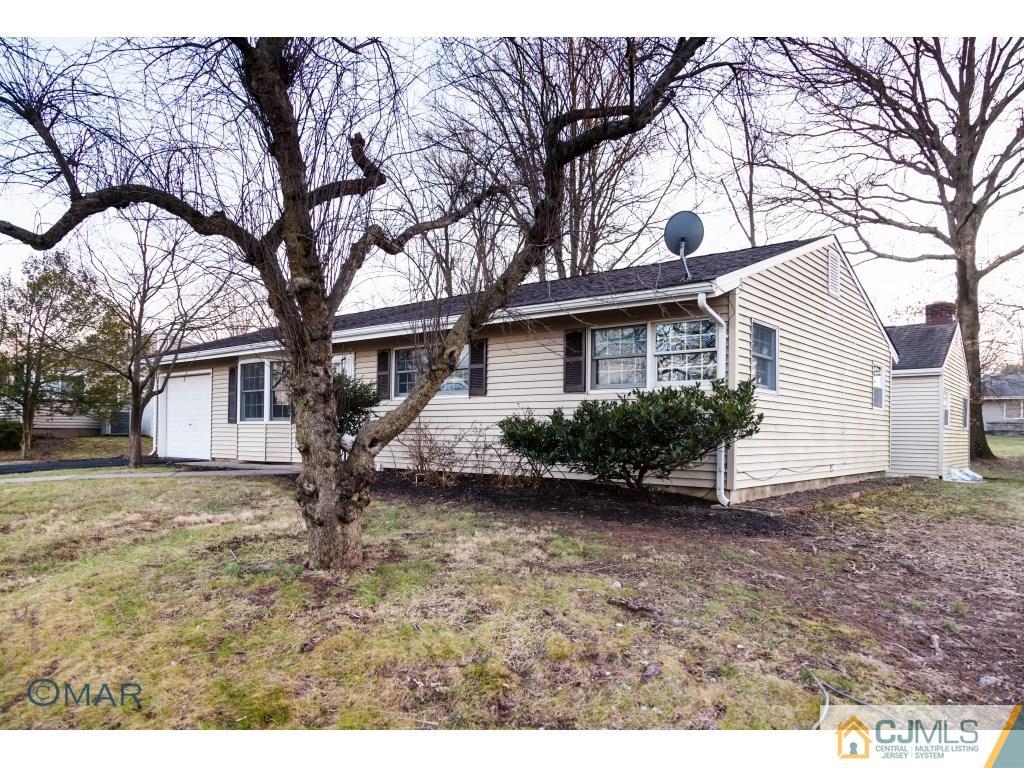 172 Kendall Road Kendall Park, NJ 08824 - Photo 21 of 25 Gallery Image 21