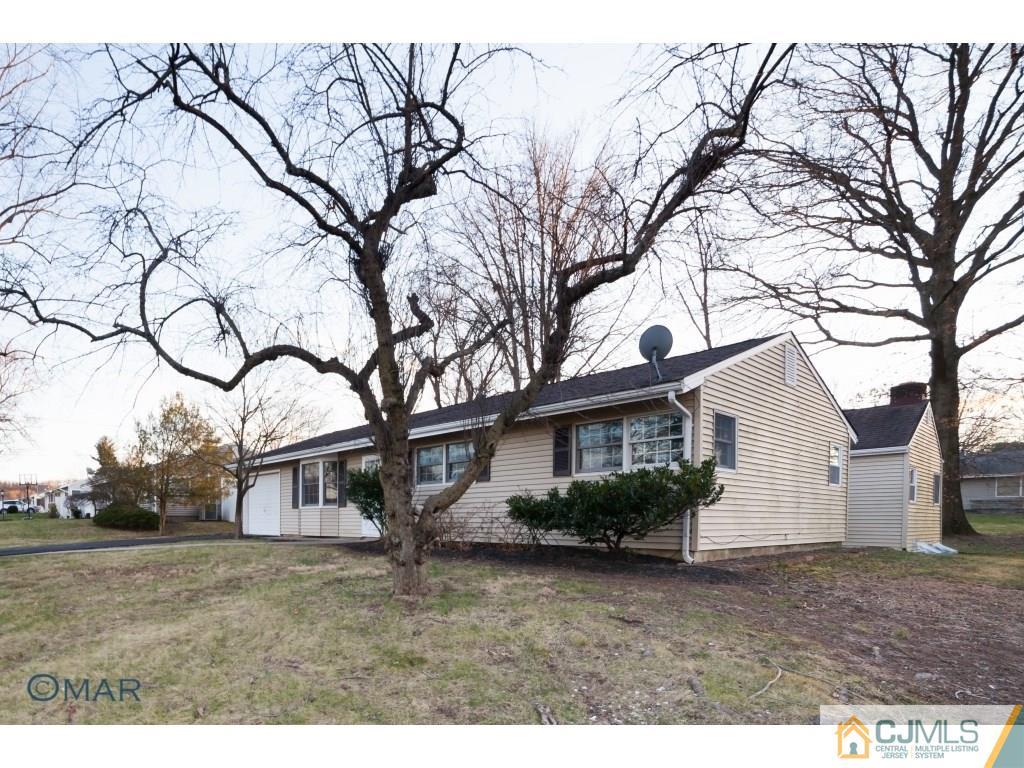 172 Kendall Road Kendall Park, NJ 08824 - Photo 25 of 25 Gallery Image 25