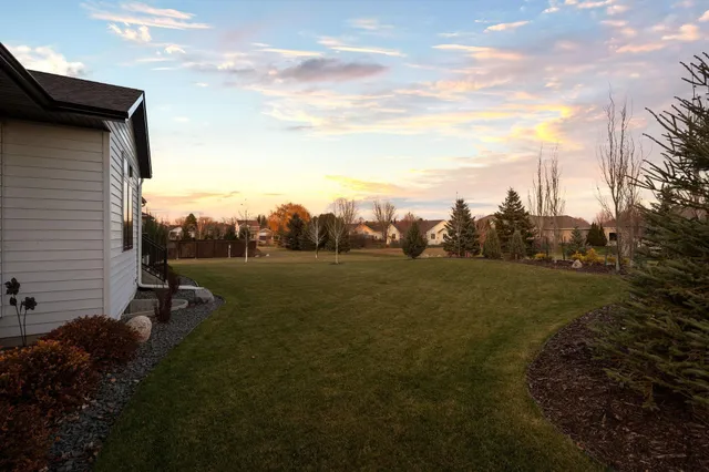 $774,900 | 1007 28th Street Southwest, Austin, MN 55912