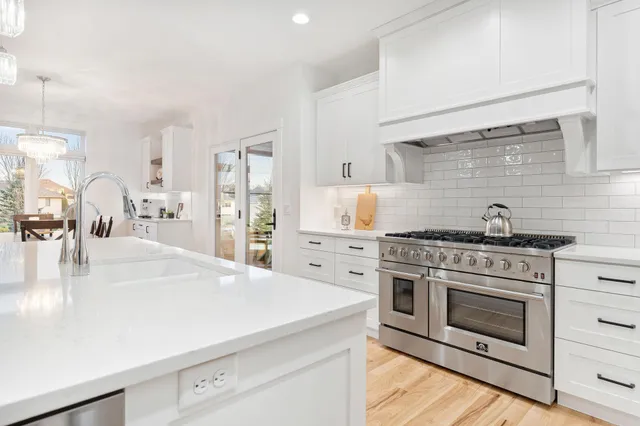 $774,900 | 1007 28th Street Southwest, Austin, MN 55912