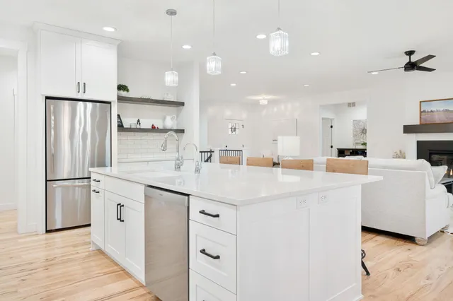 $774,900 | 1007 28th Street Southwest, Austin, MN 55912