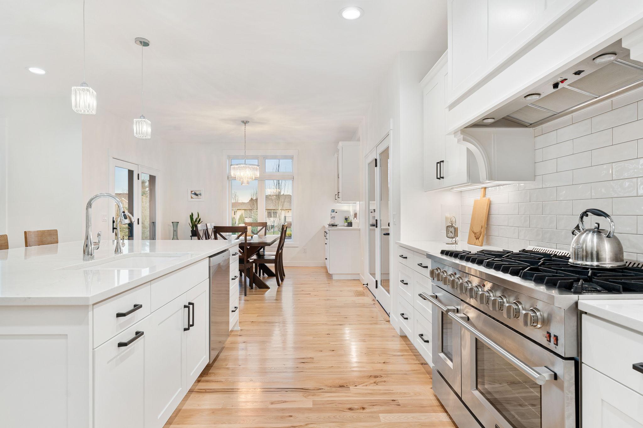 1007 28th Street Southwest Austin, MN 55912 - Photo 4 of 67