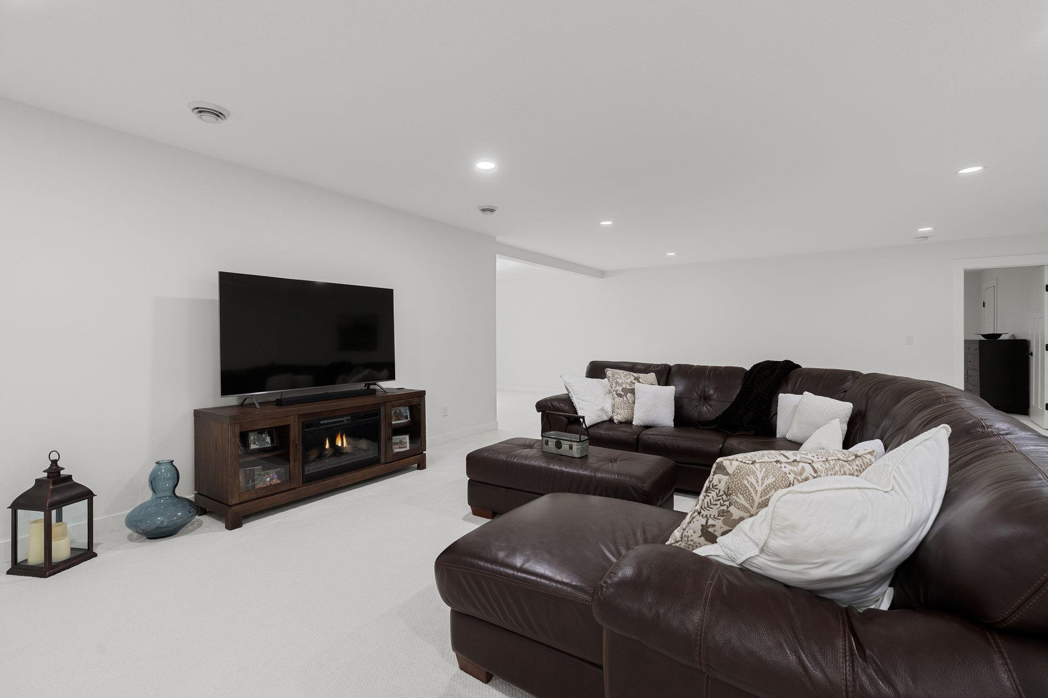 1007 28th Street Southwest Austin, MN 55912 - Photo 49 of 67