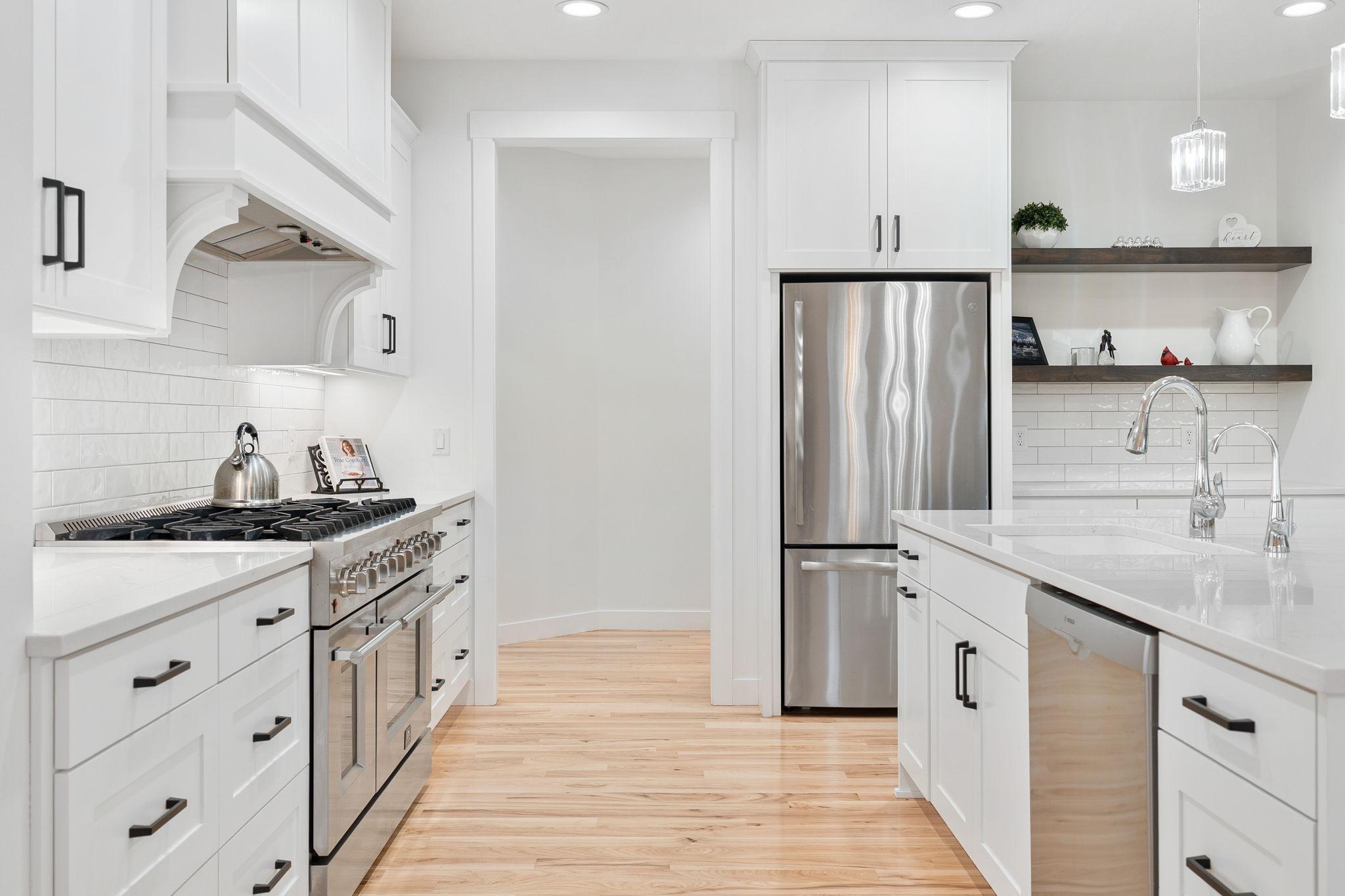 1007 28th Street Southwest Austin, MN 55912 - Photo 5 of 67