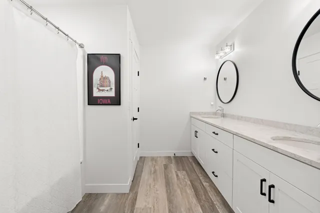 $774,900 | 1007 28th Street Southwest, Austin, MN 55912