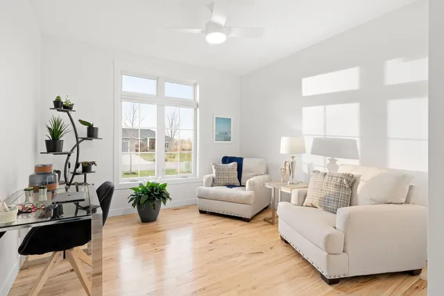 $774,900 | 1007 28th Street Southwest, Austin, MN 55912