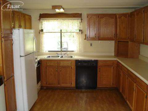 17989 Grabowski Road St. Charles, MI 48655 - Photo 4 of 7 20144510-3.JPG