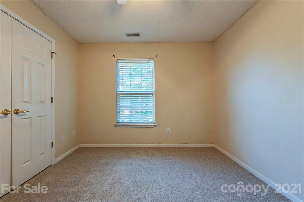 871 Knightsbridge Road Fort Mill, SC 29708 - Photo 14 of 19 an empty room with a window