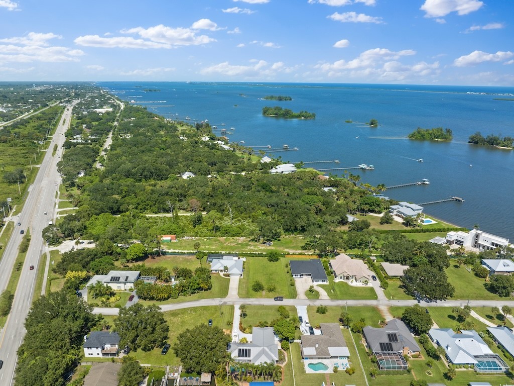 6616 110th Place Sebastian, FL 32958 - Photo 8 of 10