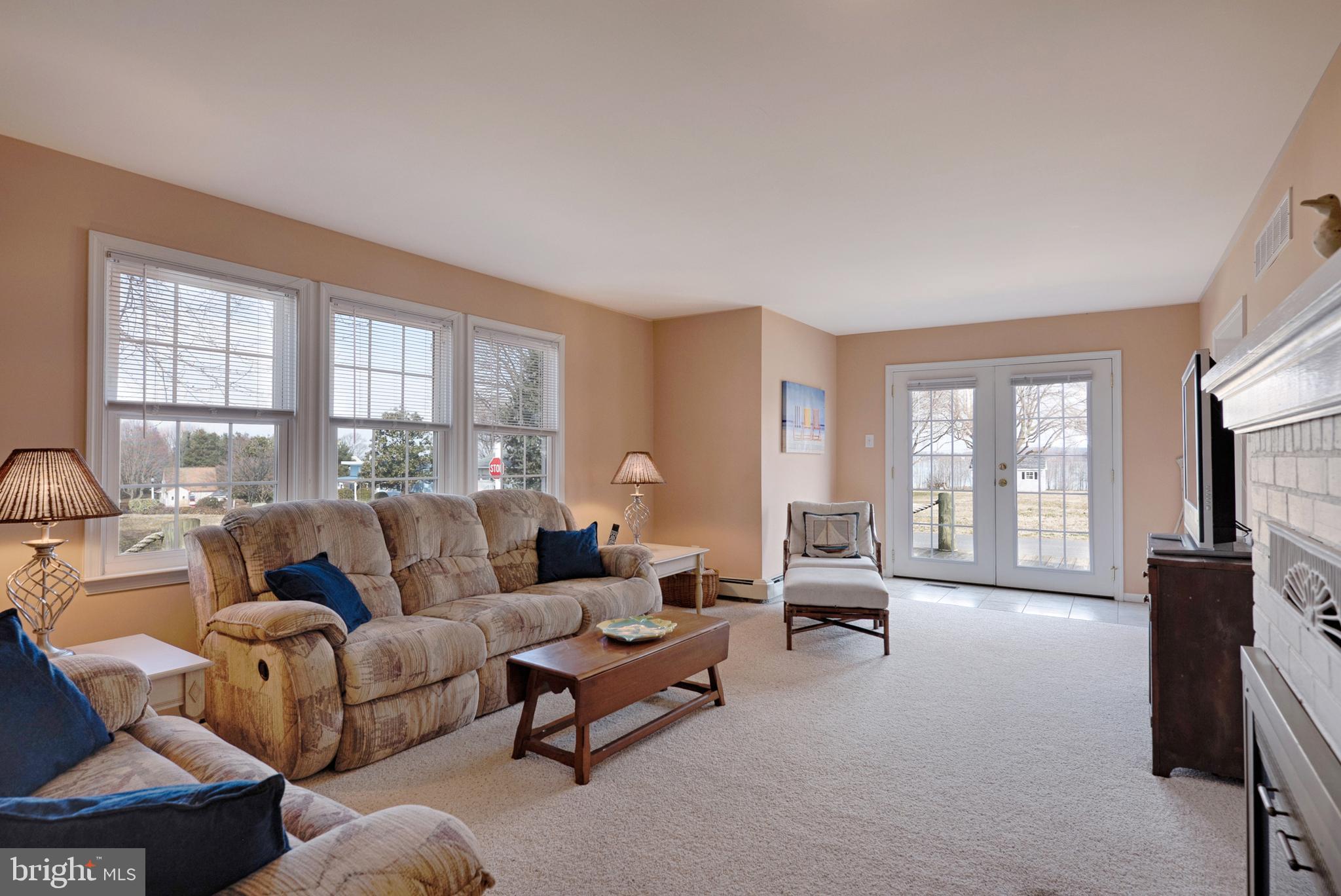 19 High Road Earleville, MD 21919 - Photo 12 of 22 Beautiful Living Room