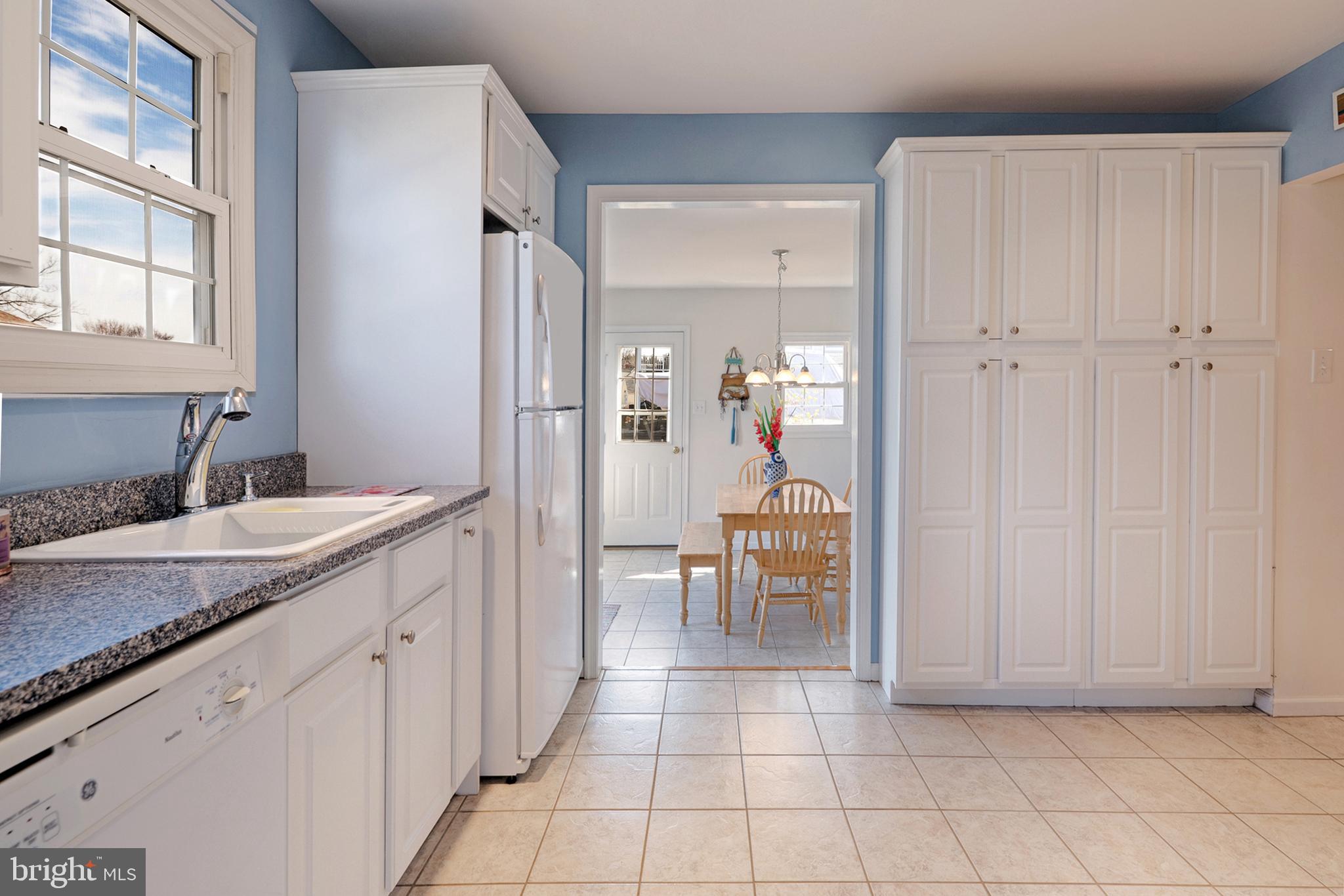 19 High Road Earleville, MD 21919 - Photo 10 of 22 Lots of storage in the Kitchen