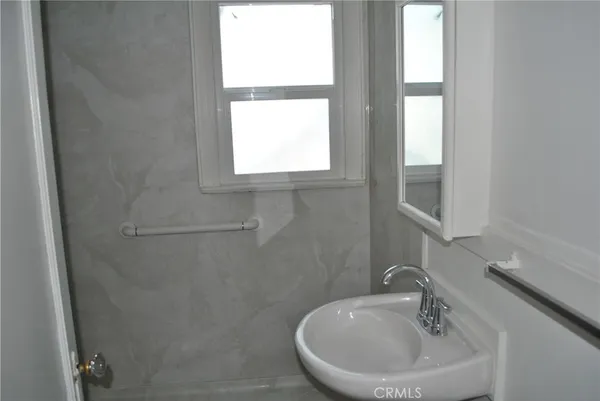 $2,100 | 1440 Allen Avenue, Unit A, Pasadena, CA 91104