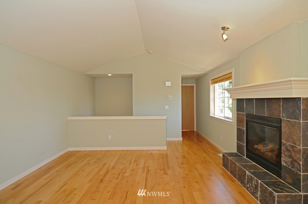 363 North 76th Street Seattle, WA 98103 - Photo 7 of 23 Gallery Image 7