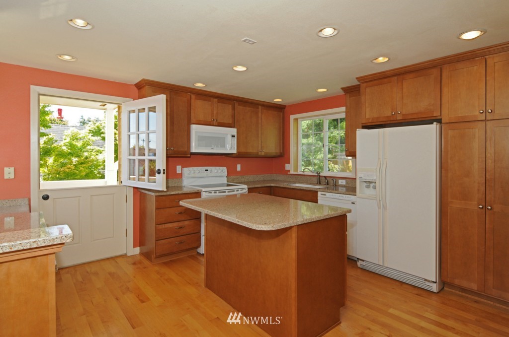 363 North 76th Street Seattle, WA 98103 - Photo 9 of 23 Gallery Image 9