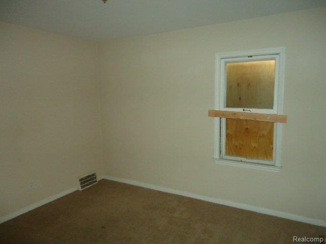 8410 Burt Road Detroit, MI 48228 - Photo 6 of 11 261-845243-bdrm2.JPG