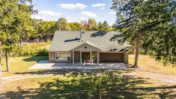 $498,000 | 41466 Dequindre Road, Sterling Heights, MI 48314