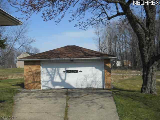 24811 Chardon Road Cleveland, OH 44143 - Photo 2 of 10 Gallery Image 2