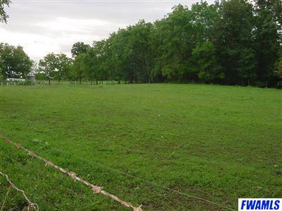 1 North River Road Albion, IN 46701 - Photo 3 of 3 Gallery Image 3