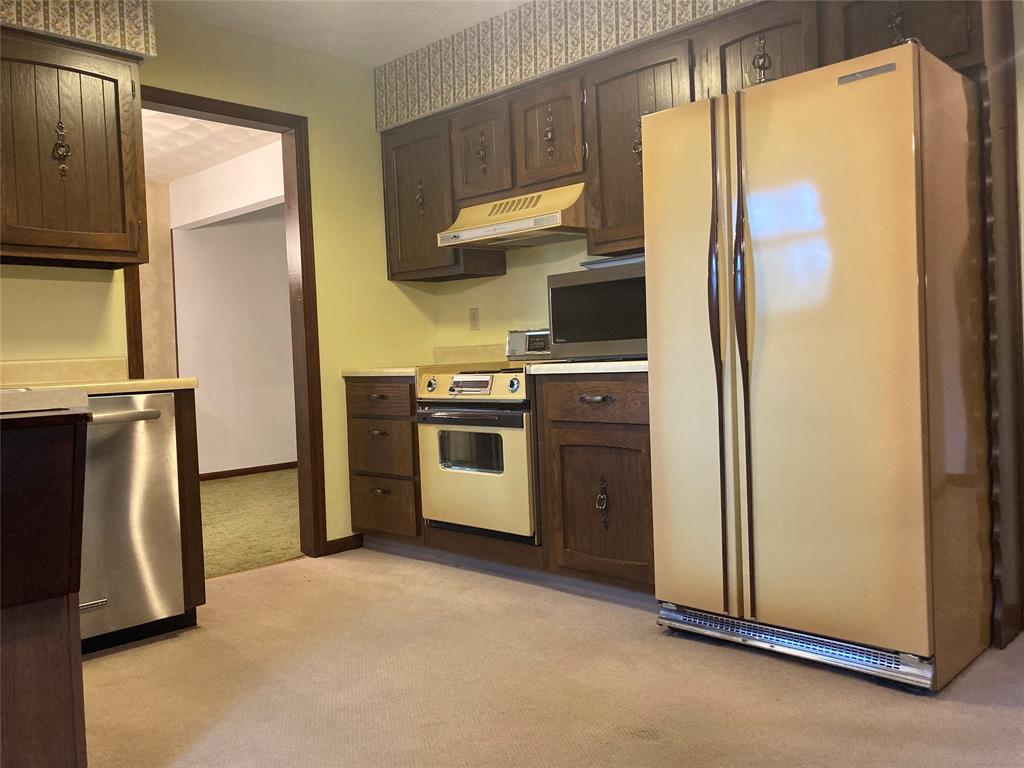 660 South Restin Road Greenwood, IN 46142 - Photo 14 of 15 Gallery Image 14