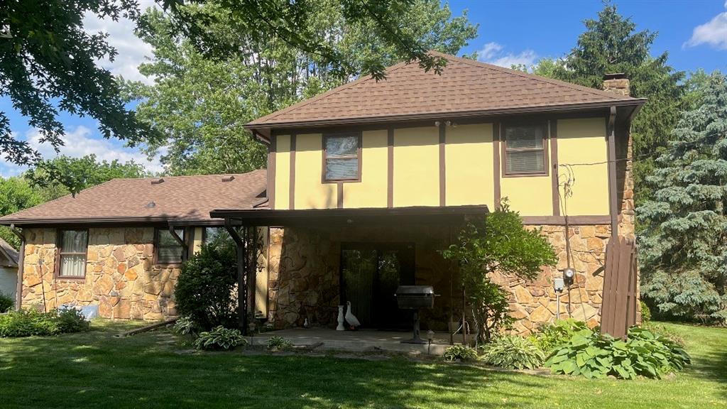 660 South Restin Road Greenwood, IN 46142 - Photo 3 of 15 Gallery Image 3