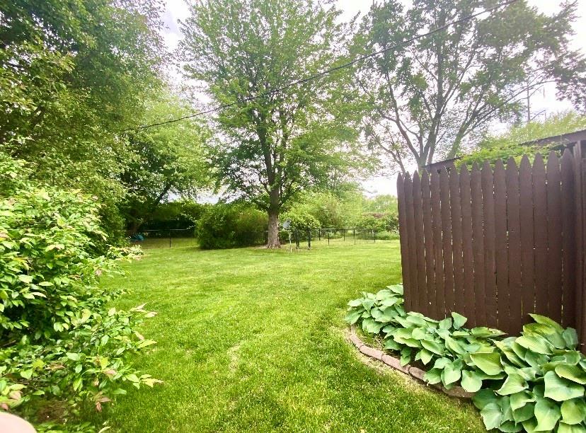 660 South Restin Road Greenwood, IN 46142 - Photo 5 of 15 Gallery Image 5