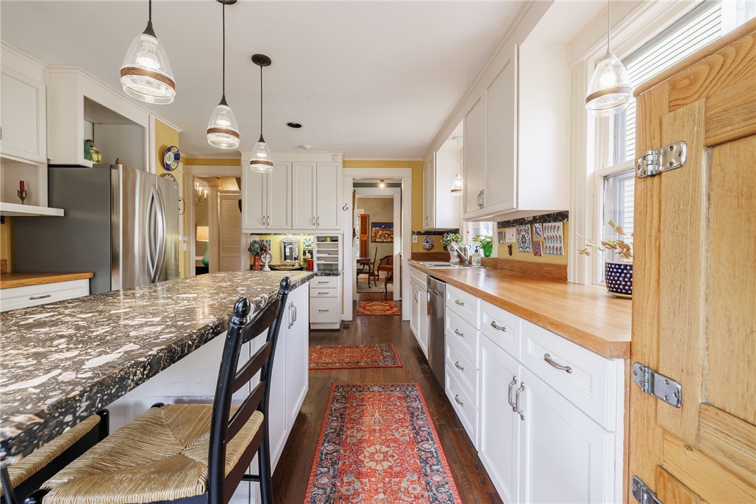 336 Berkeley Street Rochester, NY 14607 - Photo 21 of 44