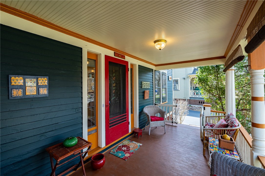 336 Berkeley Street Rochester, NY 14607 - Photo 3 of 44