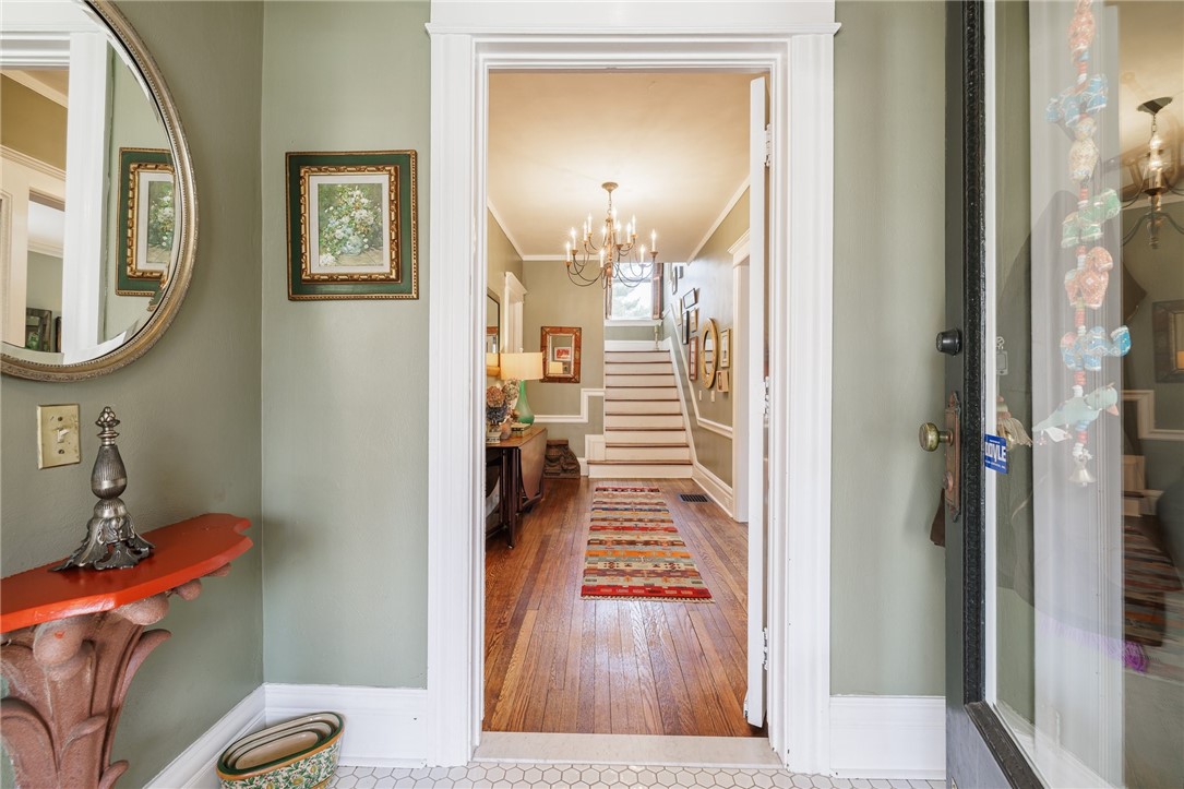 336 Berkeley Street Rochester, NY 14607 - Photo 9 of 44