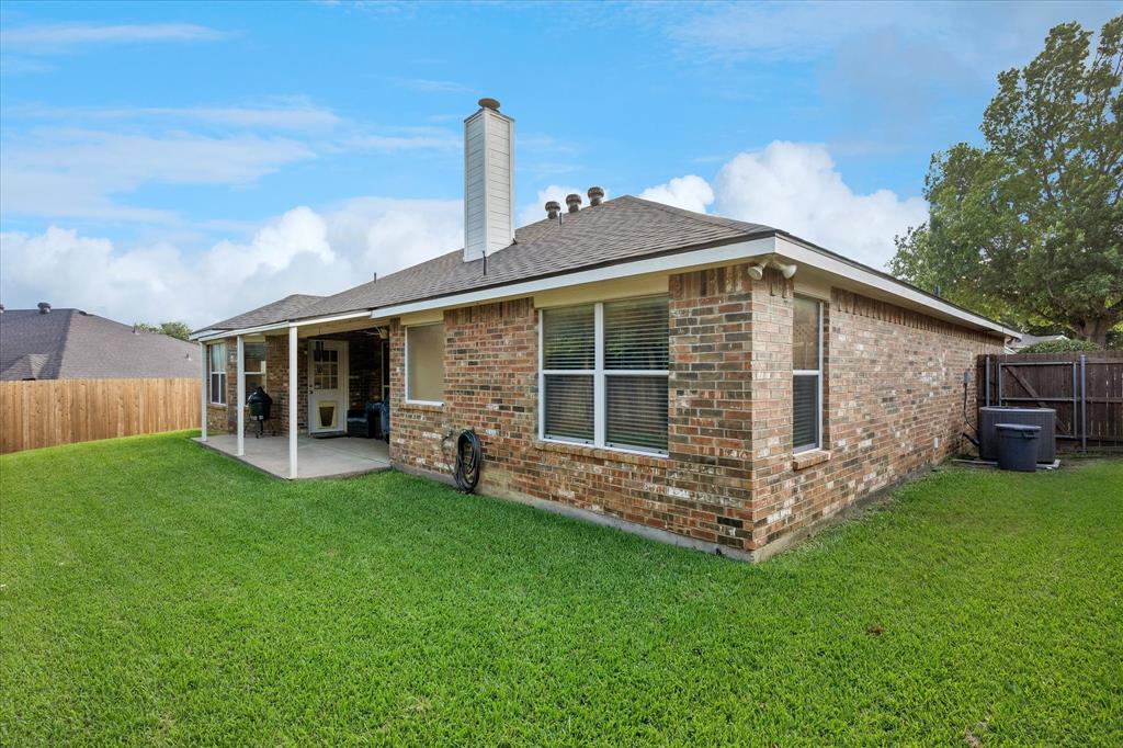 1701 Fern Drive Mansfield, TX 76063 - Photo 23 of 25