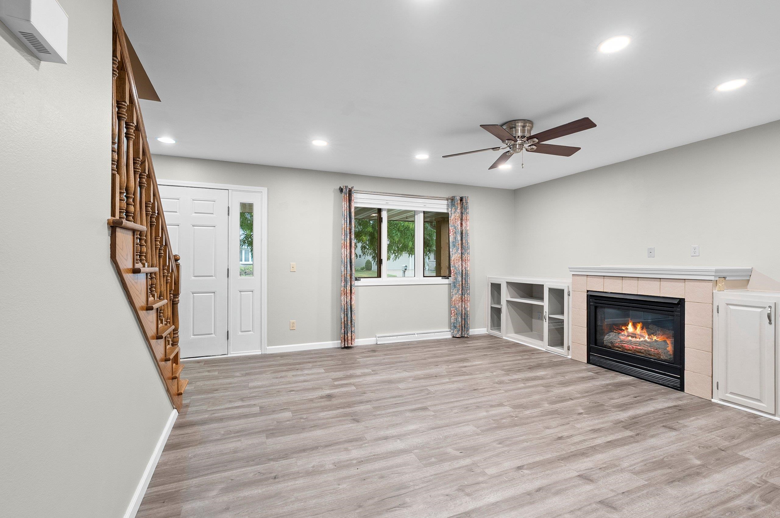 1023 West Ridgeview Drive Appleton, WI 54914 - Photo 8 of 71