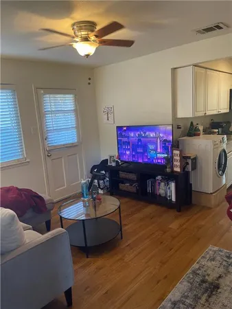 $1,350 | 1106 West 22nd Street, Unit 3, Austin, TX 78705