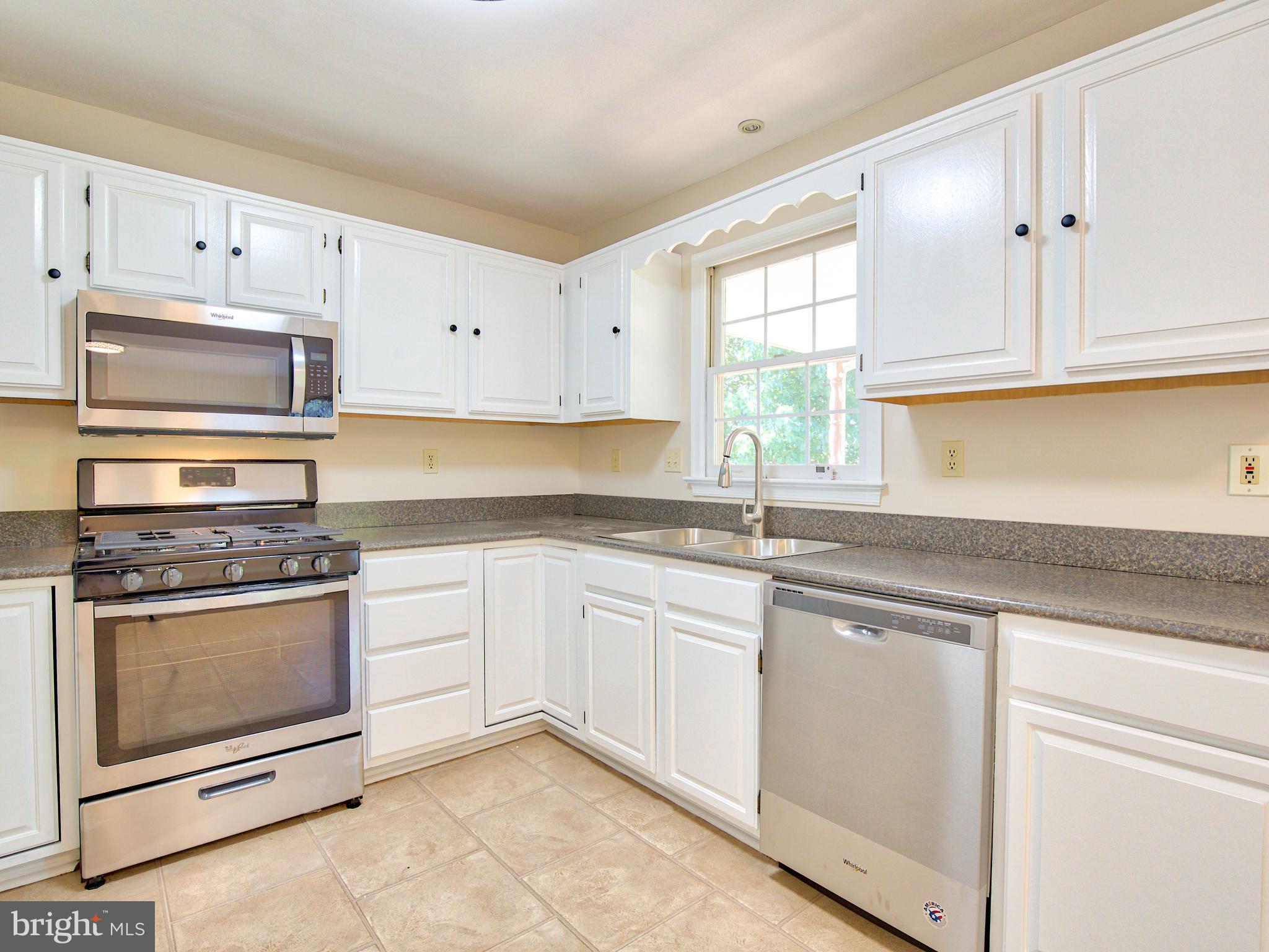 144 Woodrow Road Winchester, VA 22602 - Photo 16 of 47 Gallery Image 16