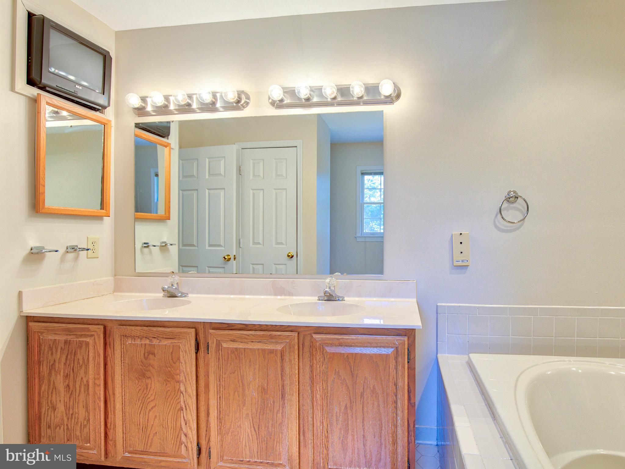 144 Woodrow Road Winchester, VA 22602 - Photo 29 of 47 Gallery Image 29
