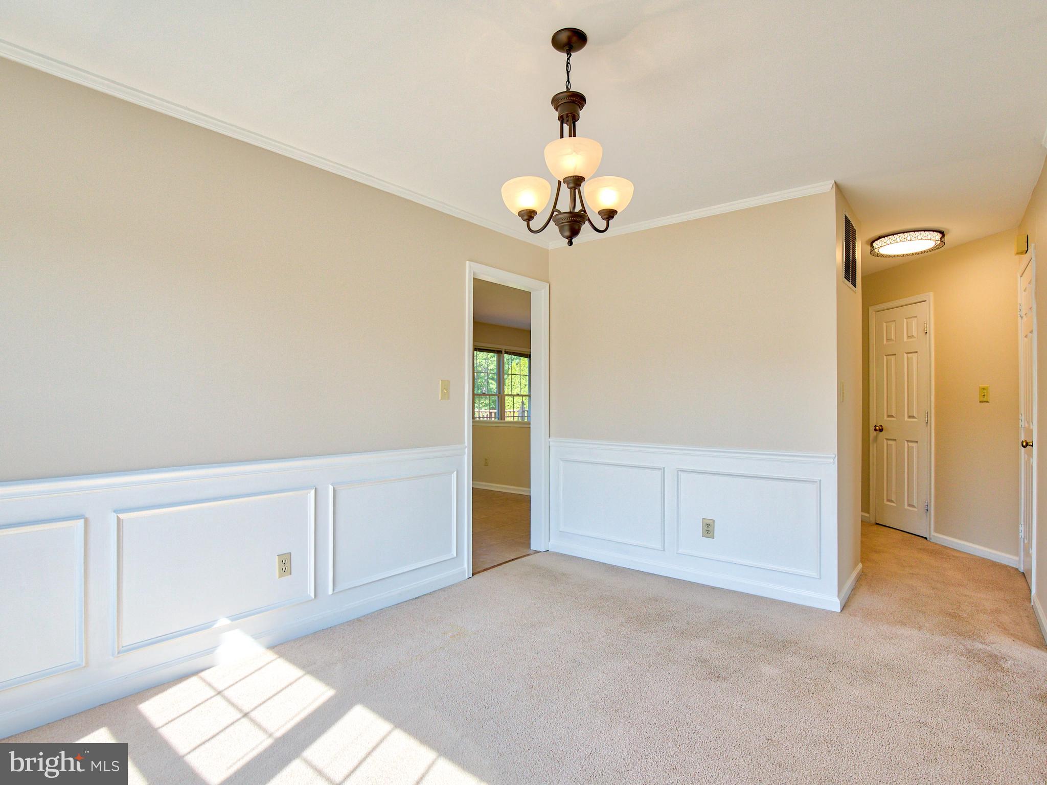 144 Woodrow Road Winchester, VA 22602 - Photo 9 of 47 Gallery Image 9